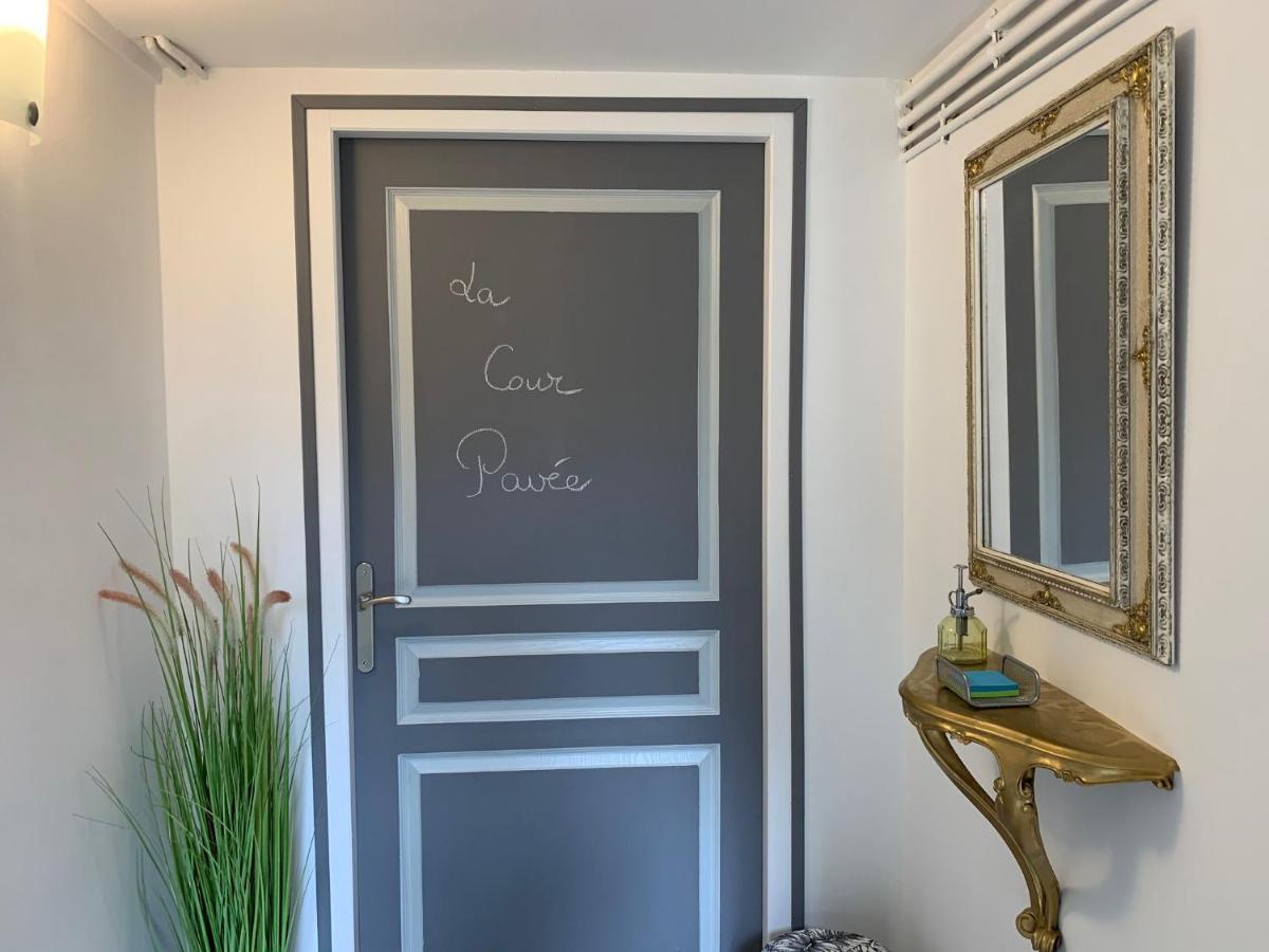 La Cour Pavee, T2 Lumineux, Cosy, Confort 55 M2 Saint-Léonard-de-Noblat エクステリア 写真